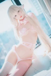 Bộ sưu tập ảnh gái xinh Hàn mặc nội y màu hồng gợi cảm